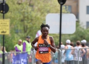 复仇之战！基普乔格率领西班牙队成功险胜对手的简单介绍